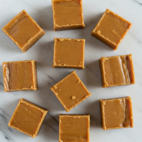 FUDGE (7 Pieces) FUDGE (7 Pieces)